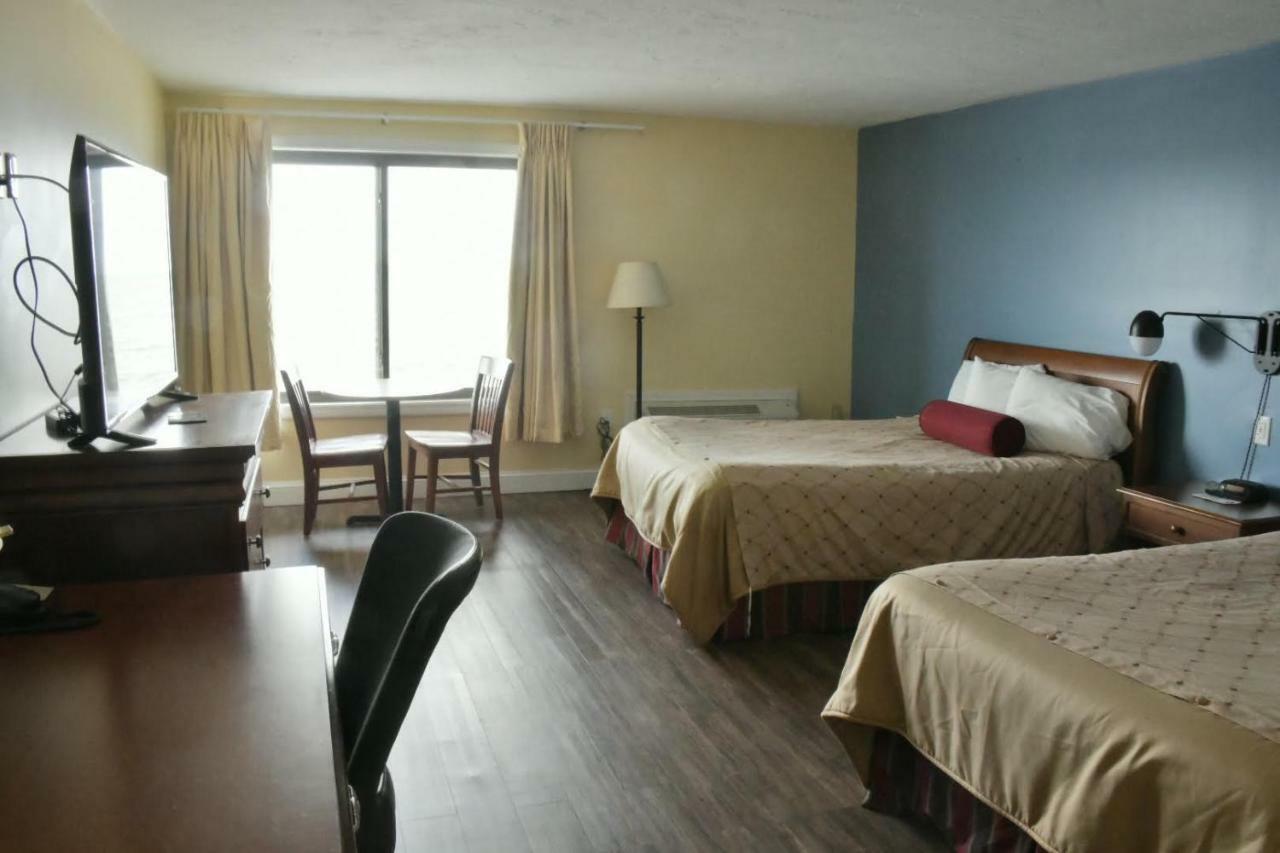 Pilgrim Sands On Long Hotel